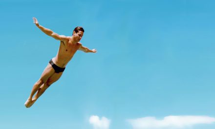 Greg Louganis Atlet Legenda Dalam Dunia Loncat Indah, Yuk Cek