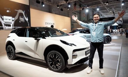 SUV Crossover Dari Zeekr Yang Tampil Dengan Performa Tinggi