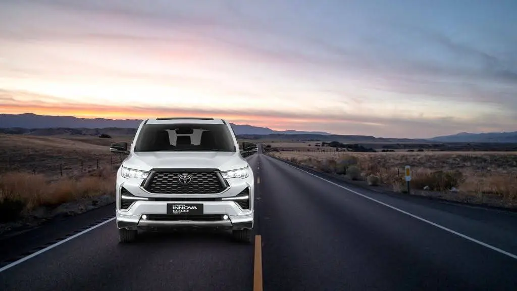 Toyota Kijang Innova Zenix Miliki Tampilan Ekterior Yang Modern