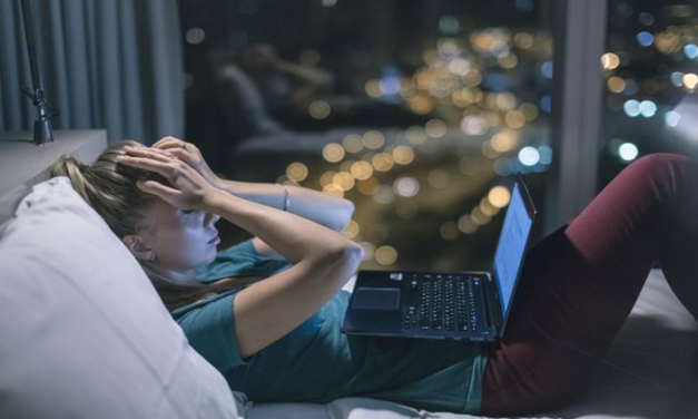 Tips Tetap Sehat Walaupun Kamu Begadang!
